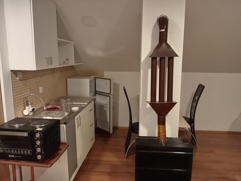 Slika 8 - beogradska 11, Četvorosoban stan za izdavanje, 120m2, 600€